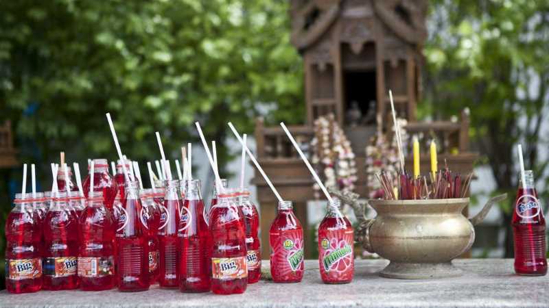 Spirit Houses of Samui: Color, Offerings & Tiny Architecture