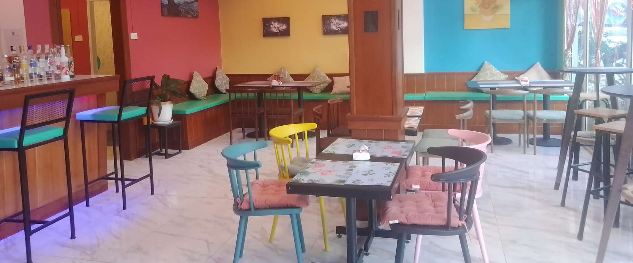 Colorize Boutique Restaurant & Bar