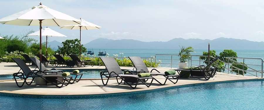 Samuiburi Pool Side Bar