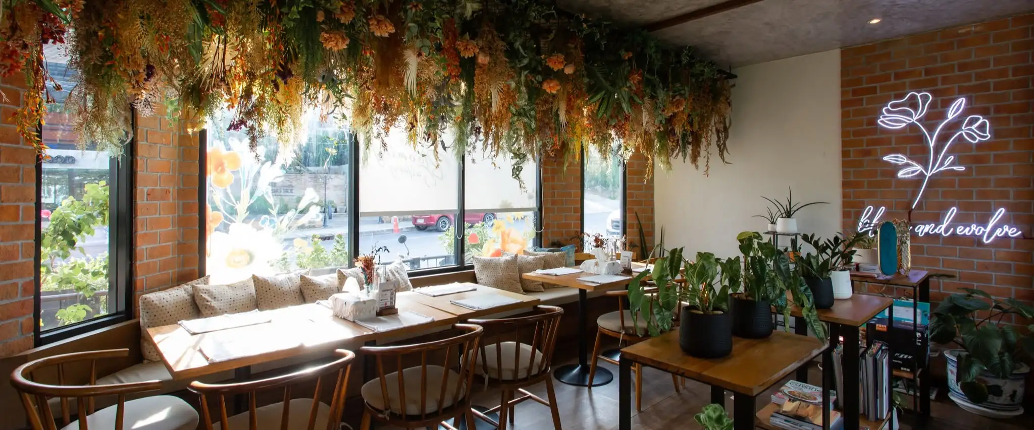 The Blooming Gallery