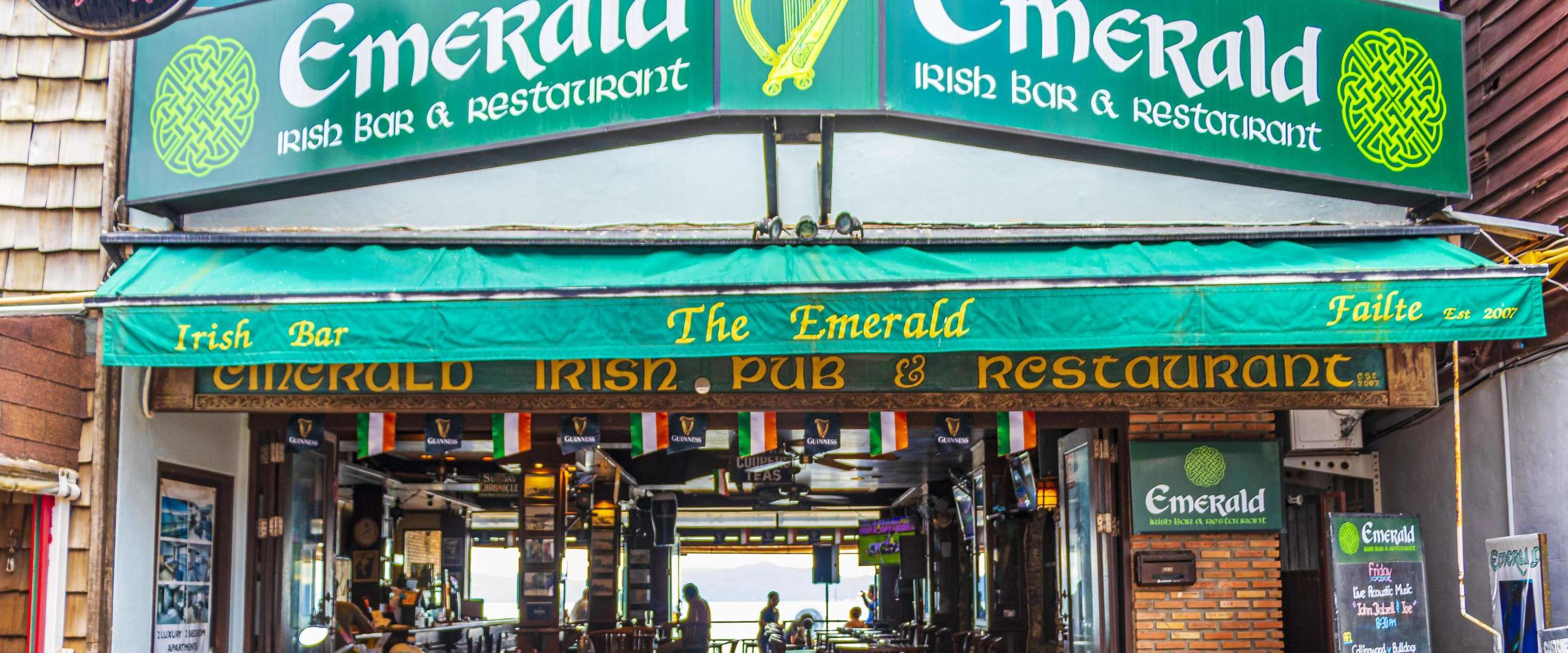 Emerald Irish Bar & Restaurant
