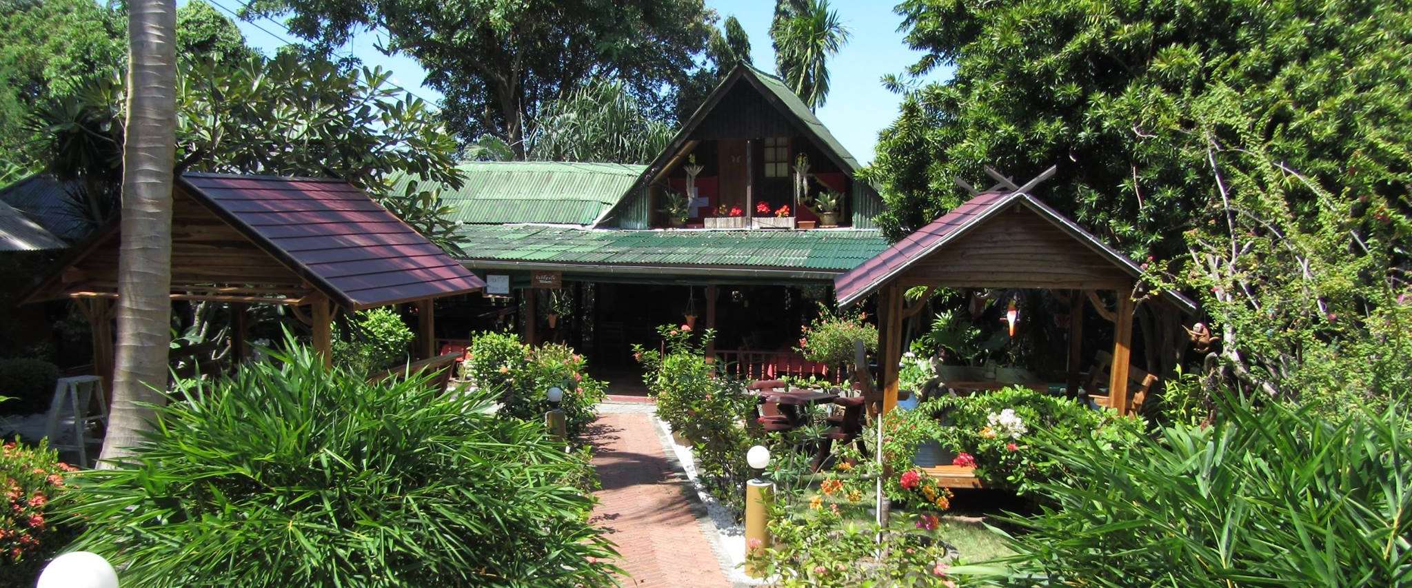 Flower Paradise Bungalows