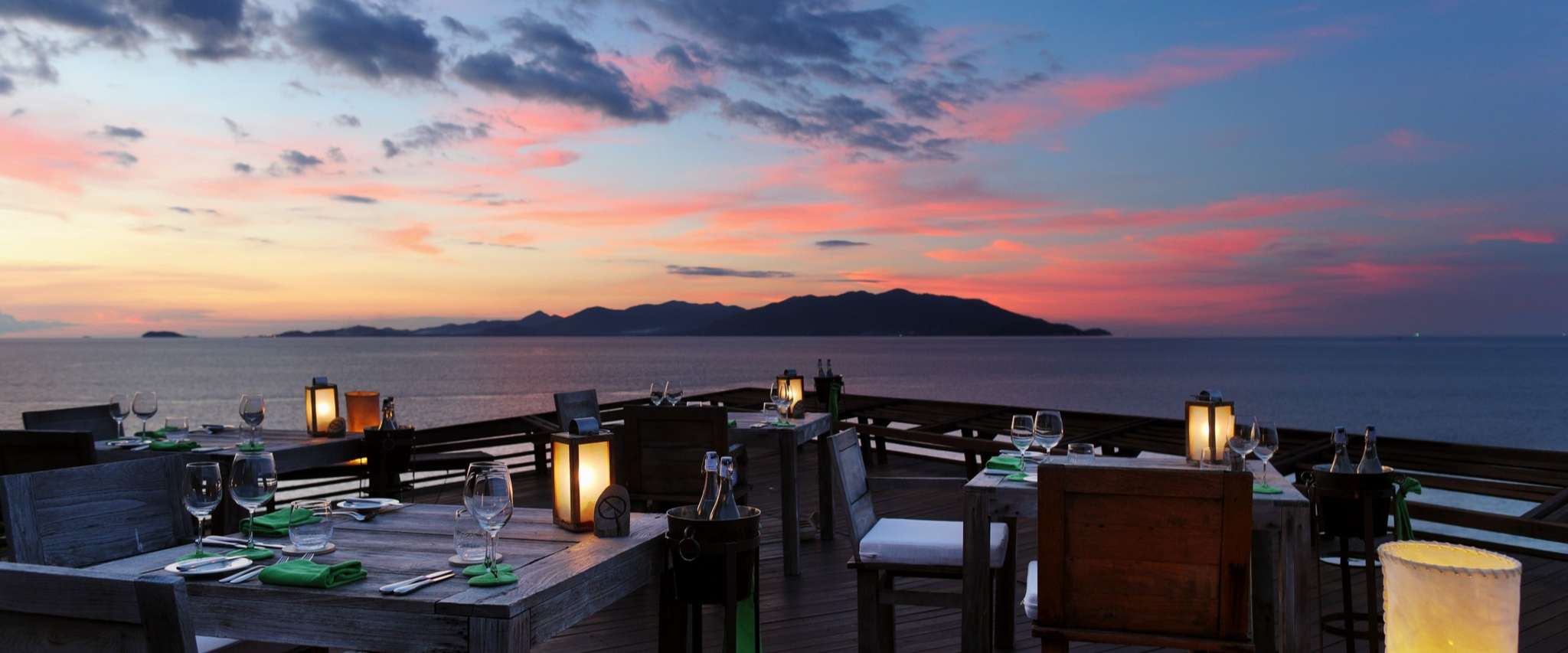 Dining on the Rocks at Six Senses