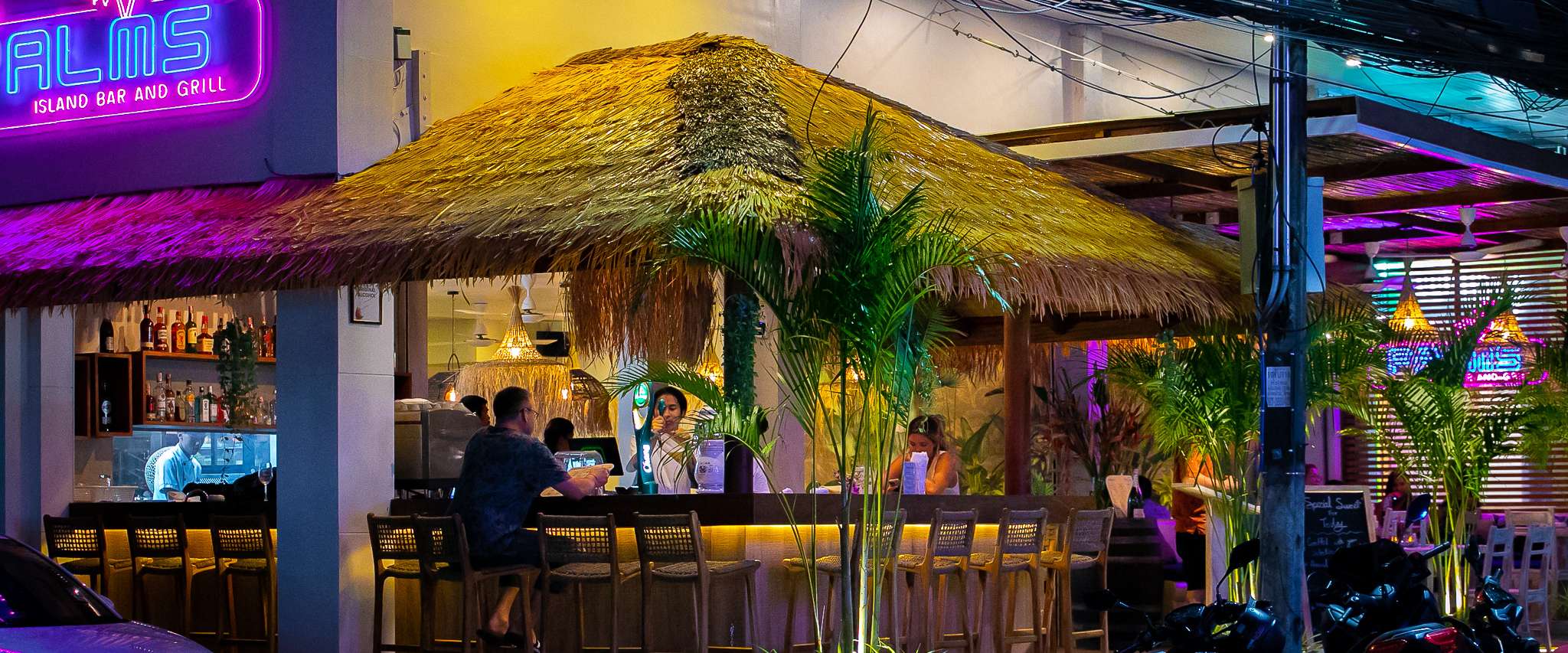 The Palms Bar & Grill